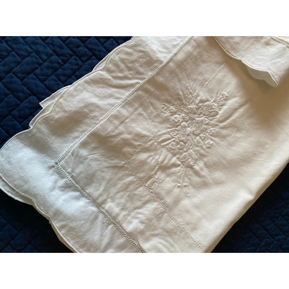 Set of 2 White 30x20